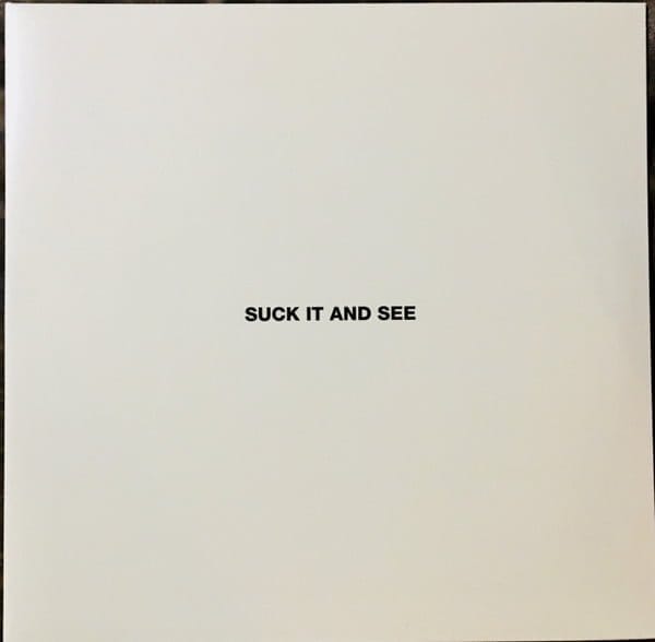 capa Arctic Monkeys - Suck It And See - Imagem 1